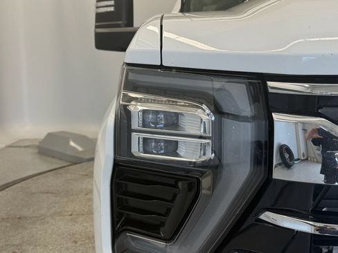 Used 2024 Chevrolet Silverado 3500 LTZ w/ LTZ Plus Package AWD/4WD image 12