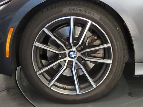 Used 2022 BMW 330i Sedan w/ Driving Assistance Package RWD image 11