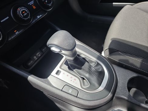 Used 2020 Kia Forte LXS FWD image 24