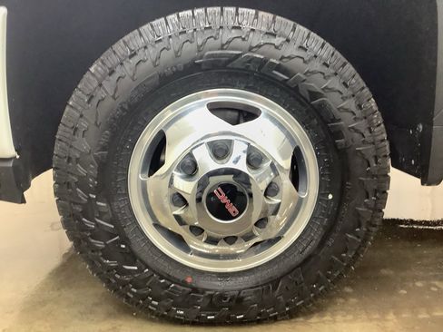 Used 2022 GMC Sierra 3500 Denali image 26