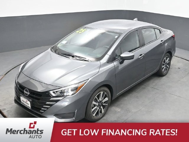 Used 2025 Nissan Versa SV FWD image 17