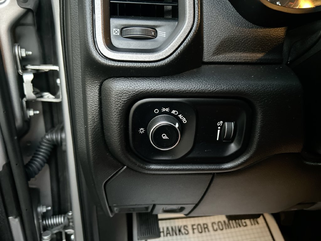 Used 2024 RAM 3500 Tradesman AWD/4WD image 17