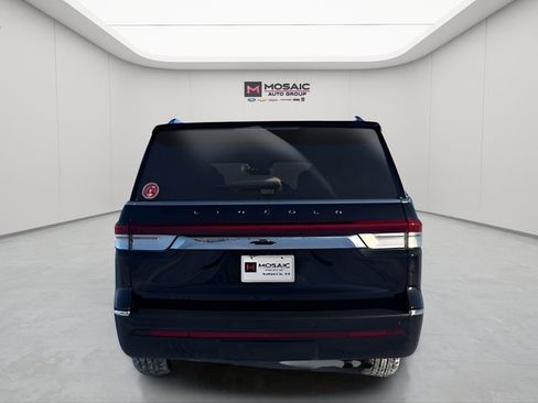 Used 2024 Lincoln Navigator Reserve w/ Equipment Group 201A AWD/4WD image 6