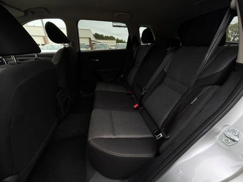 Used 2023 Nissan Rogue SV image 27