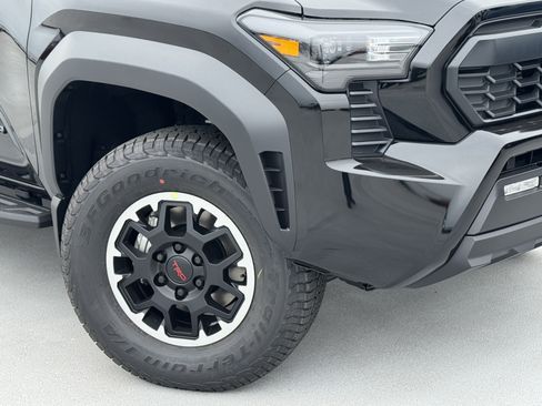 New 2026 Toyota Tacoma TRD Off-Road AWD/4WD image 10