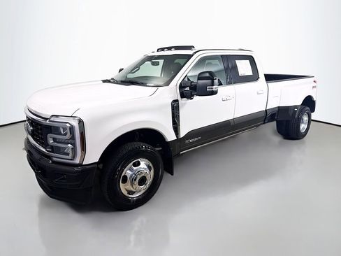 Used 2024 Ford F350 King Ranch AWD/4WD image 3