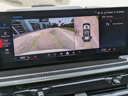 Used 2025 BMW X5 M60i AWD/4WD image 34