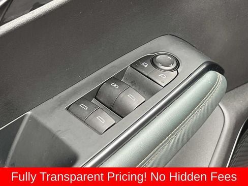 Used 2025 GMC Acadia AT4 AWD/4WD image 29