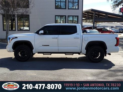 Used 2022 Toyota Tundra Limited image 2