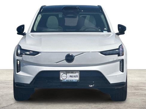 New 2025 Volvo EX90 Plus image 10