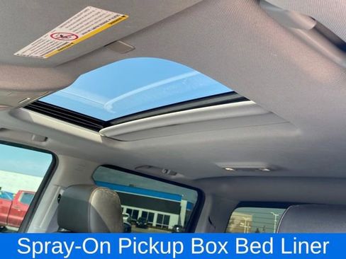 Used 2017 GMC Sierra 2500 SLT w/ All Terrain X HD Package image 15