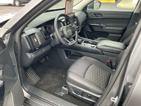 Certified 2024 Nissan Pathfinder SV AWD/4WD image 10