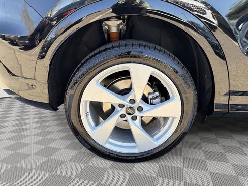 New 2026 Audi Q5 Premium Plus image 10