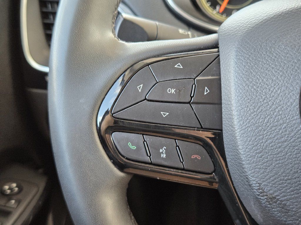 Used 2023 Jeep Cherokee Altitude Lux AWD/4WD image 28