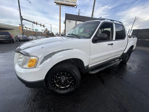 Used 2005 Ford Explorer Sport Trac XLT image 21