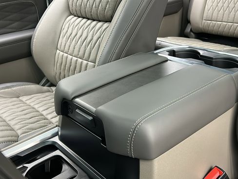 Used 2026 Ford F450 Platinum w/ Platinum Plus Package image 24