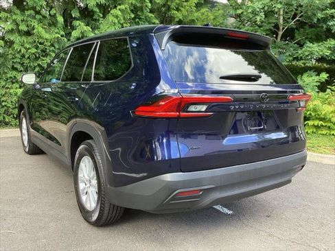 Certified 2024 Toyota Grand Highlander AWD image 9