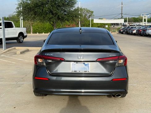 Used 2024 Honda Civic Sport image 4