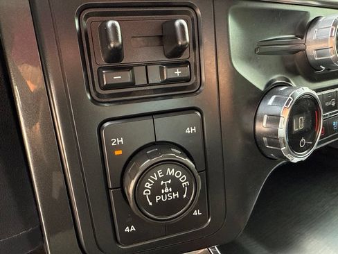 Used 2021 Ford F150 Lariat AWD/4WD image 35