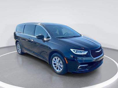 New 2026 Chrysler Pacifica Limited