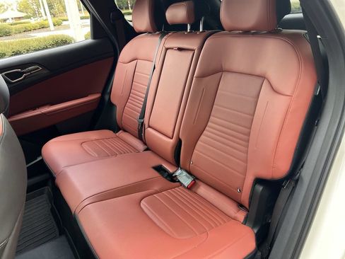 Used 2026 Kia Sportage SX Prestige image 25