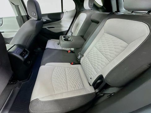 Used 2019 Chevrolet Equinox LT FWD image 4