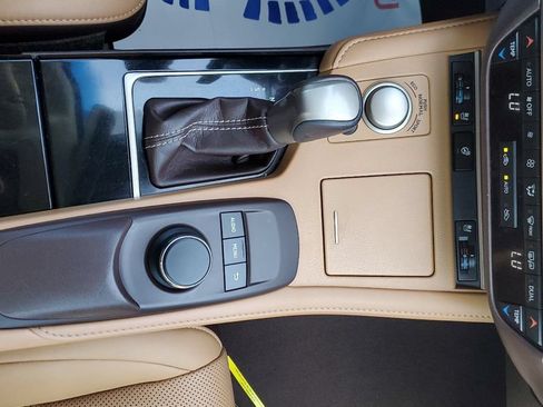 Used 2016 Lexus ES 350 w/ Premium Package w/Wood Trim FWD image 22