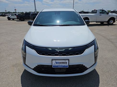 New 2027 Chrysler Pacifica Select FWD image 12