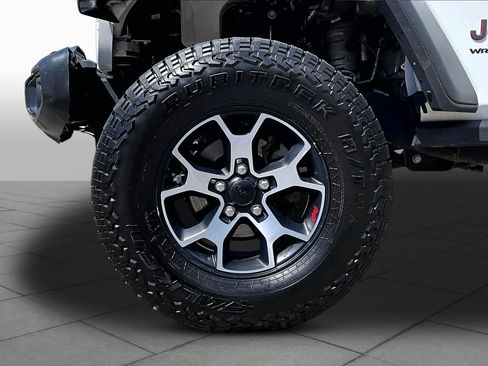 Used 2022 Jeep Wrangler Unlimited Rubicon w/ Cold Weather Group AWD/4WD image 10