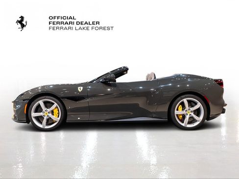 Certified 2022 Ferrari Portofino M image 2