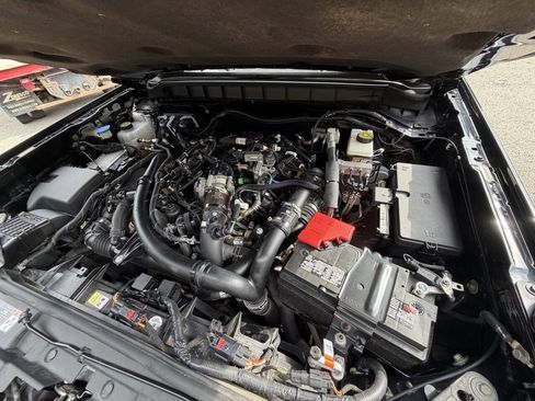 Used 2023 Ford Bronco Badlands AWD/4WD image 9
