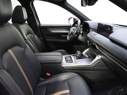 Certified 2024 MAZDA CX-90 3.3 Turbo w/ Premium Plus Pkg image 16