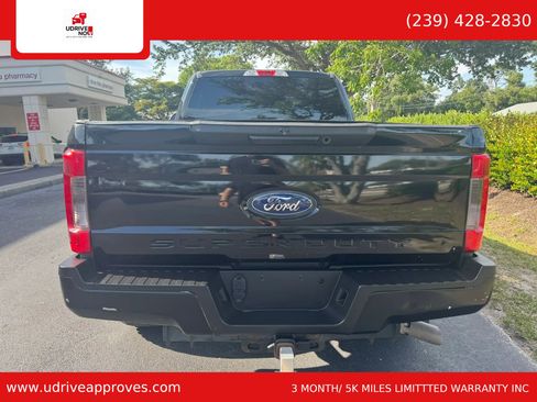 Used 2017 Ford F250 XLT AWD/4WD image 8