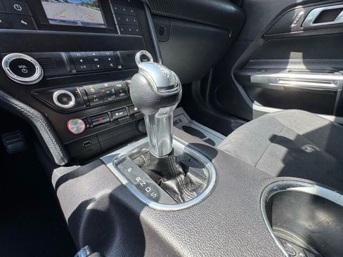 Used 2020 Ford Mustang Coupe RWD image 24