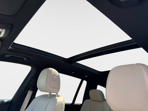 Certified 2023 Mercedes-Benz GLS 450 4MATIC image 23