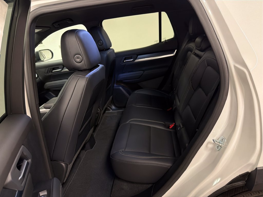 New 2027 GMC Terrain Elevation w/ Elevation Premium Package AWD/4WD image 24