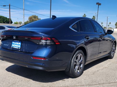 Used 2023 Honda Accord EX image 5