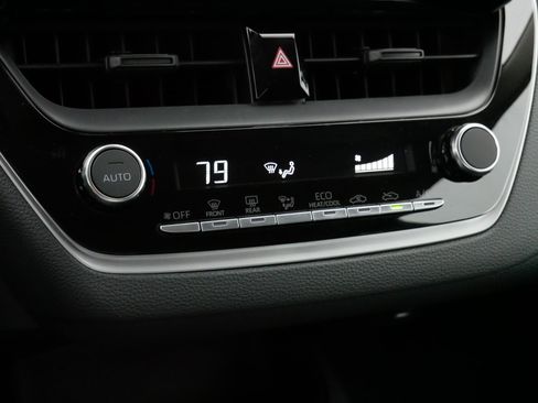 Certified 2025 Toyota Corolla LE image 23