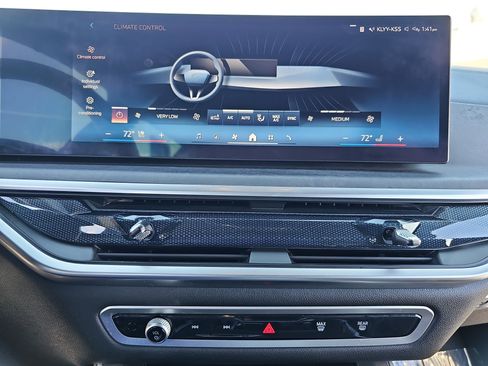 Used 2025 BMW X5 sDrive40i w/ Parking Assistance Package image 24