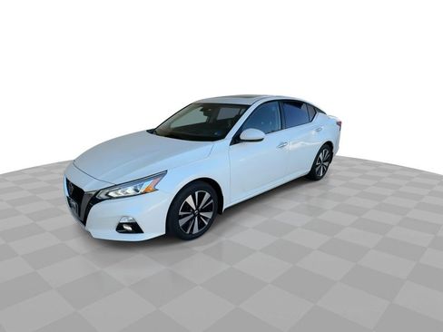 Used 2019 Nissan Altima 2.5 SV FWD image 4