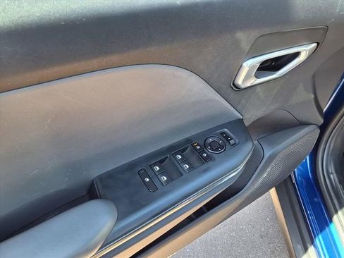 Used 2025 Kia K4 LXS image 10