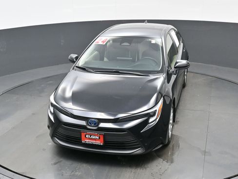Used 2024 Toyota Corolla LE image 33