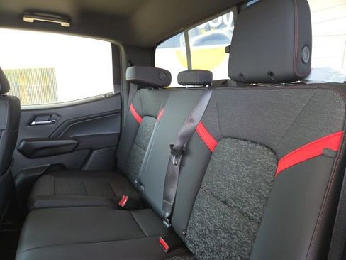 New 2025 Chevrolet Colorado Z71 image 19