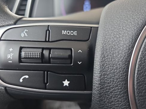 Certified 2023 Kia Sportage LX image 24