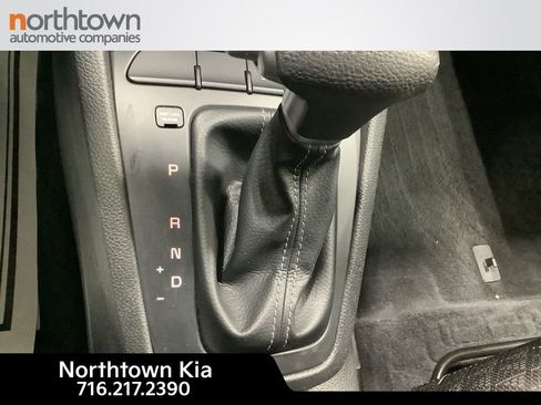 Certified 2018 Kia Rio S image 16