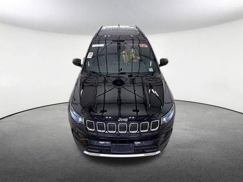 Used 2023 Jeep Compass Limited AWD/4WD image 2
