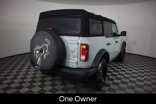 Certified 2022 Ford Bronco 4-Door AWD/4WD image 3