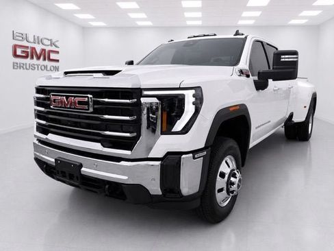 New 2026 GMC Sierra 3500 SLE w/ SLE Value Package AWD/4WD image 10