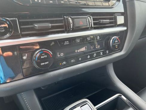 Certified 2025 Nissan Pathfinder SL w/ Cargo Package FWD image 20