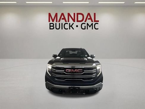 Used 2023 GMC Sierra 1500 SLT w/ SLT Premium Package AWD/4WD image 2